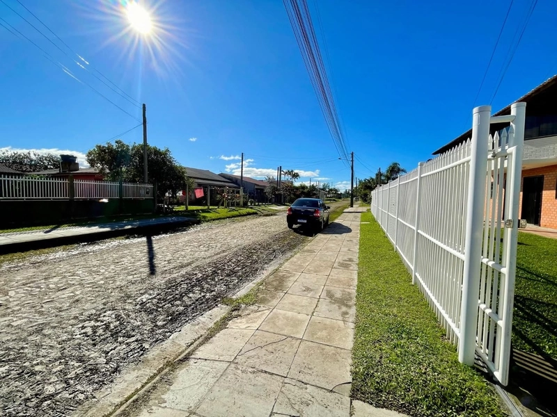 Sobrado à venda em Capão da Canoa - Confira!: 5ª foto da galeria de imagens do imóvel