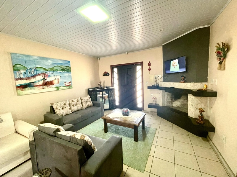 CASA COM ANEXO E PISCINA - 3 DORMITÓRIOS - PRÓXIMO AO MAR: 15ª foto da galeria de imagens do imóvel