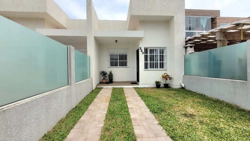 CASA 1 QUADRA DO MAR - 2 DORMITÓRIOS (1 SUÍTE): 2ª foto da galeria de imagens do imóvel