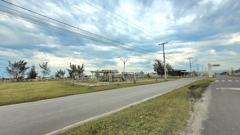 TERRENO GIGANTE COM 650M² - FRENTE AVENIDA NO GUARANI: 4ª foto da galeria de imagens do imóvel