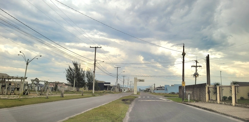 TERRENO GIGANTE COM 650M² - FRENTE AVENIDA NO GUARANI: 2ª foto da galeria de imagens do imóvel