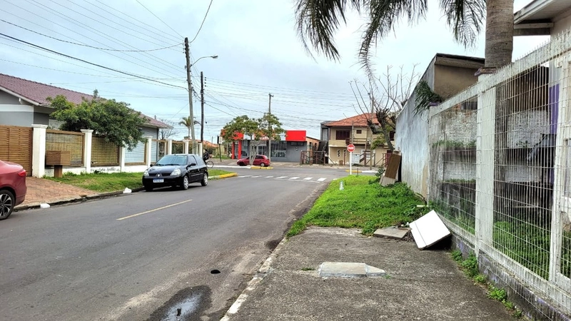 DUAS CASAS NO MESMO TERRENO - NO CENTRO DE CAPÃO DA CANOA: 18ª foto da galeria de imagens do imóvel