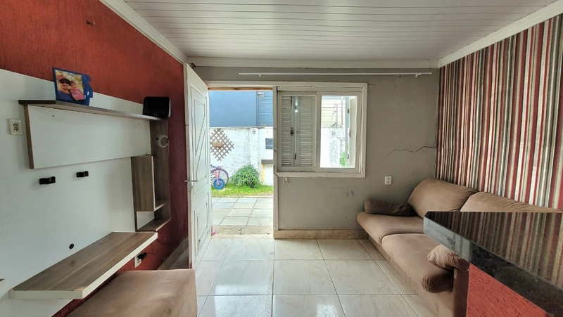 DUAS CASAS NO MESMO TERRENO - NO CENTRO DE CAPÃO DA CANOA: 22ª foto da galeria de imagens do imóvel