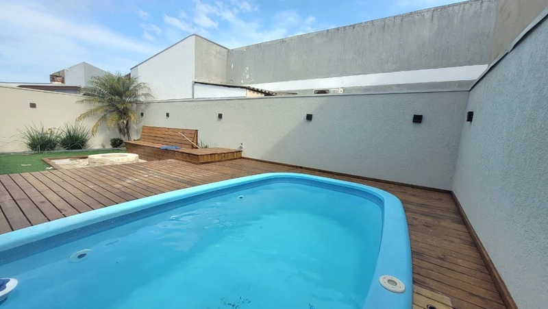 CASA 3 DORMITÓRIOS (1 SUÍTE) - PISCINA - 2 QUADRAS DO MAR - FIREPLACE: 21ª foto da galeria de imagens do imóvel