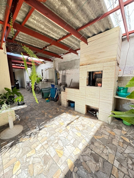 CASA 3 DORMITÓRIOS (1 SUÍTE) + ANEXO COM 1 DORMITÓRIO - 2 QUADRAS MAR: 28ª foto da galeria de imagens do imóvel
