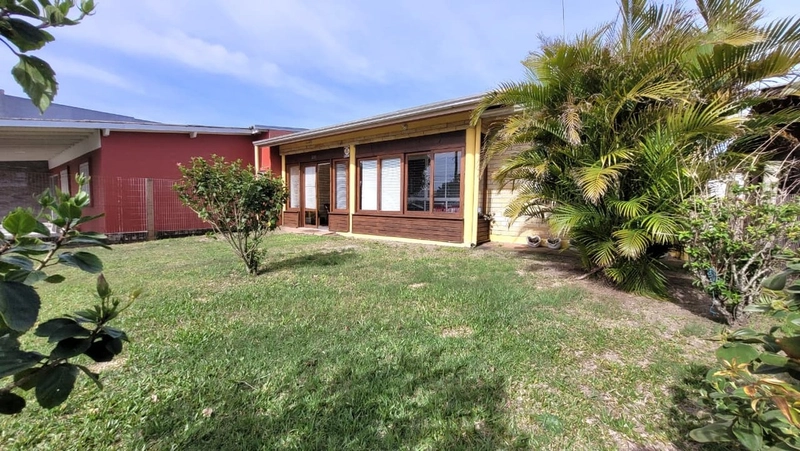 CASA 3 DORMITÓRIOS | PRÓXIMO AO MAR JUNTO AO CENTRO DE CAPÃO DA CANOA: 27ª foto da galeria de imagens do imóvel