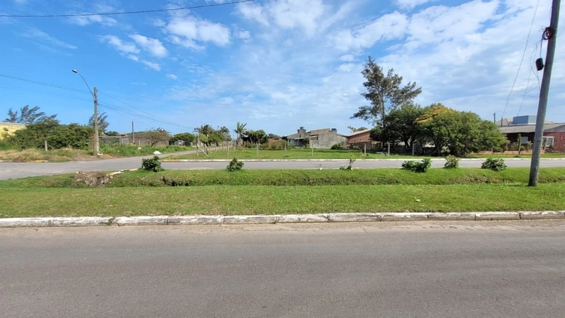 TERRENO DE ESQUINA EM 60X PRA PAGAR COM PEQUENA ENTRADA: 8ª foto da galeria de imagens do imóvel