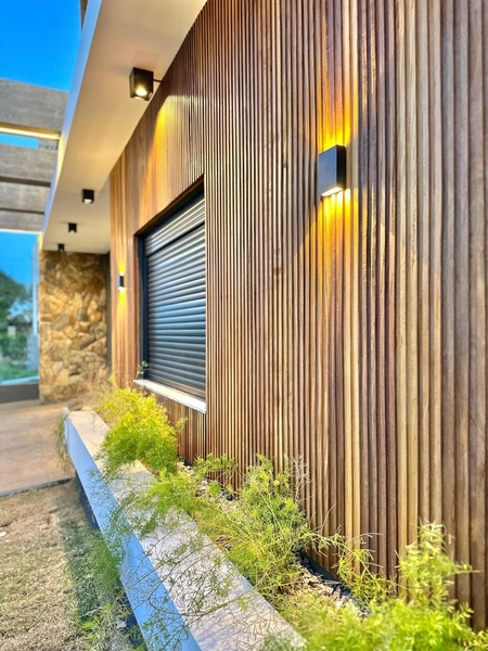 CASA ALTO PADRÃO - 2 QUADRAS DO MAR - 3 SUÍTES - PISCINA: 3ª foto da galeria de imagens do imóvel