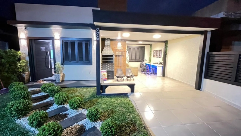 CASA 2 DORMITÓRIOS | BEM MOBILIADA | REGIÃO DE MORADORES EM CAPÃO