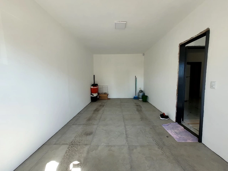 CASA DE ESQUINA PÉ NA AREIA | RARIDADE Á VENDA: 5ª foto da galeria de imagens do imóvel