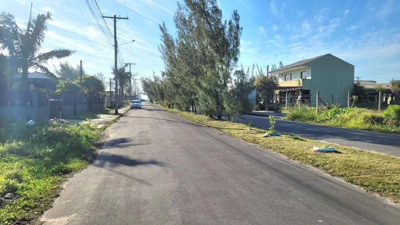 TERRENO HÁ 2 QUADRAS DO MAR NO GUARANI EM 60X PRA PAGAR !: 3ª foto da galeria de imagens do imóvel