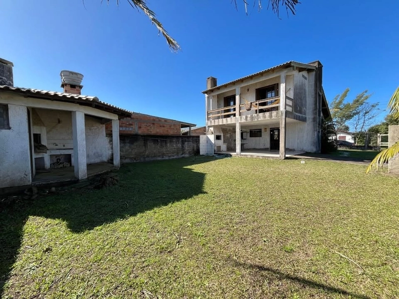 SOBRADO DE ESQUINA NA PRAIA DO BARCO: 2ª foto da galeria de imagens do imóvel