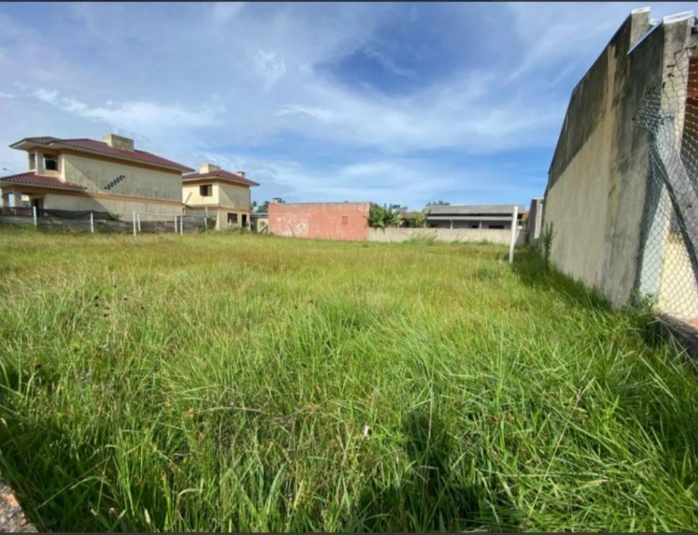 TERRENO 4 QUADRAS DO MAR EM CAPÃO DA CANOA: 3ª foto da galeria de imagens do imóvel