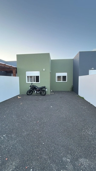 CASA 2 DORMITÓRIOS (1 SUÍTE) | MOBILIADA: 2ª foto da galeria de imagens do imóvel