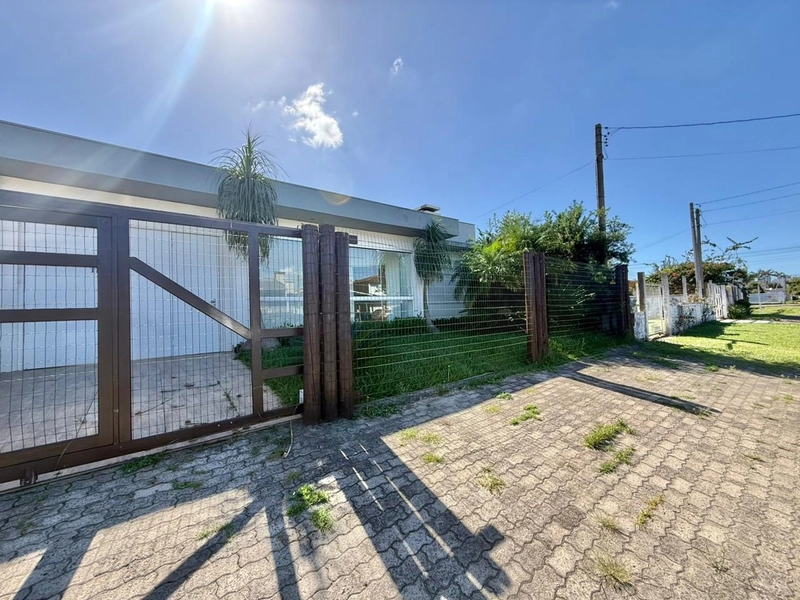 CASA NA ZONA NOVA DE CAPÃO DA CANOA | 3 DORMITÓRIOS (1 SUÍTE) |PISCINA: 2ª foto da galeria de imagens do imóvel