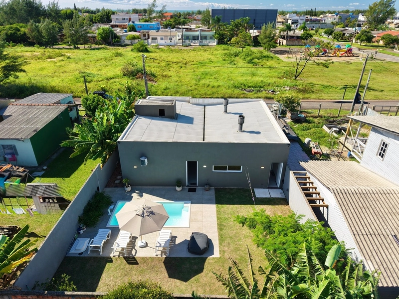 CASA 3 DORMITÓRIOS (1 SUÍTE) | MOBILIADA E DECORADA | PISCINA: 3ª foto da galeria de imagens do imóvel