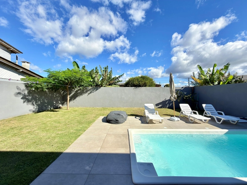 CASA 3 DORMITÓRIOS (1 SUÍTE) | MOBILIADA E DECORADA | PISCINA: 17ª foto da galeria de imagens do imóvel