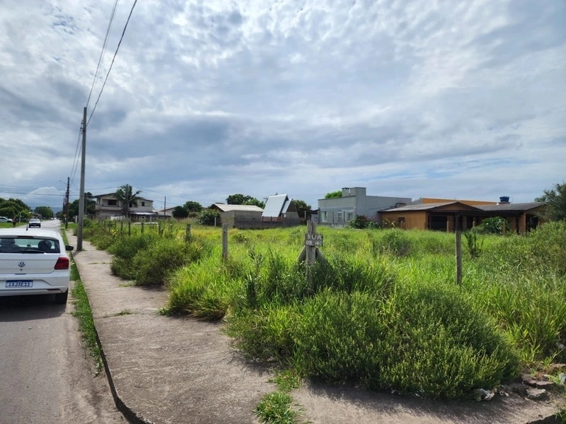 Terreno com 1.000m² na zona nova ideial para construtor: 1ª foto da galeria de imagens do imóvel