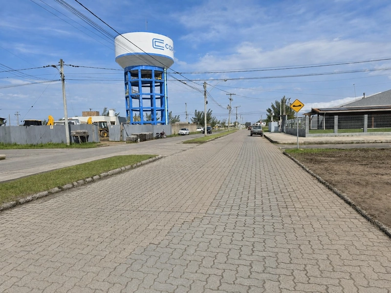 TERRENO NO GUARANI | FRENTE AVENIDA | COM CONSTRUÇÃO EM ANDAMENTO: 3ª foto da galeria de imagens do imóvel