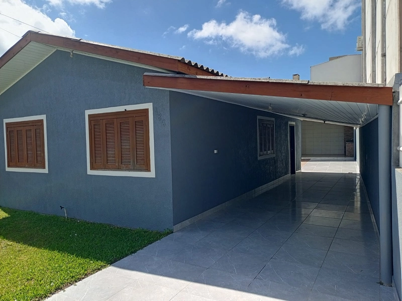 CASA 2 DORMITÓRIOS + ANEXO COM 1 DORMITÓRIO E SALÃO DE FESTAS: 3ª foto da galeria de imagens do imóvel