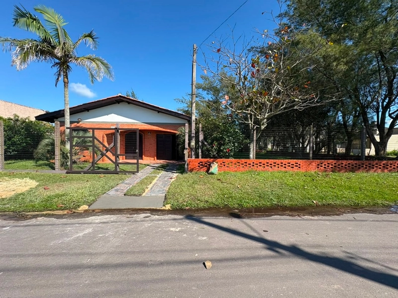 CASA EM 2 TERRENOS HÁ 100 METROS DA BEIRA MAR EM CAPÃO DA CANOA: 32ª foto da galeria de imagens do imóvel