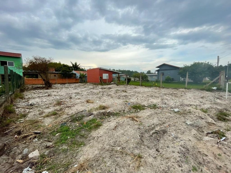 Terreno localizado na praia do barco apenas 100 metros da avenida: 1ª foto da galeria de imagens do imóvel