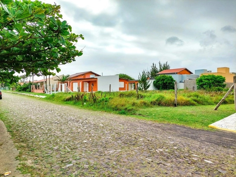 Terreno pertinho da avenida central do Jardim Beira Mar: 5ª foto da galeria de imagens do imóvel