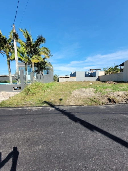 TERRENO 50 METROS DA BEIRA MAR NO BAIRRO GUARANI: 2ª foto da galeria de imagens do imóvel