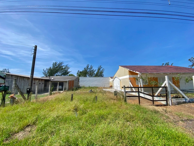 TERRENO LADO MAR - 150M² - ÓTIMA LOCALIZAÇÃO: 4ª foto da galeria de imagens do imóvel