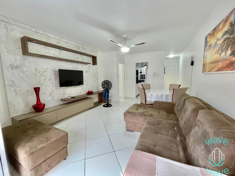 Amplo Apartamento Reformado a Apenas 100m do Mar!: 1ª foto da galeria de imagens do imóvel