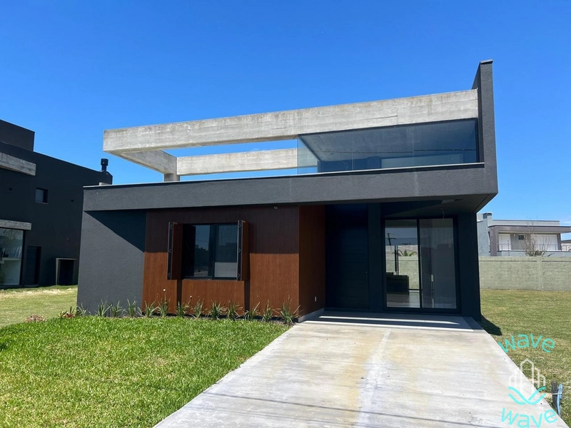Casa à Venda no Condomínio Sunset – Sofisticação e Conforto em Frente: 1ª foto da galeria de imagens do imóvel