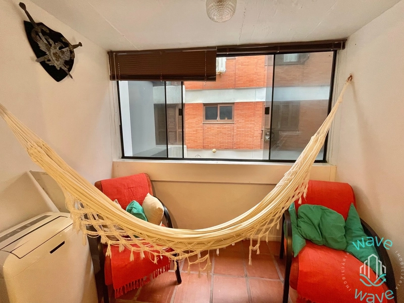 1 DORMITÓRIO MOBILIADO A VENDA, APENAS UMA QUADRA DO MAR, PISCINA !: 12ª foto da galeria de imagens do imóvel