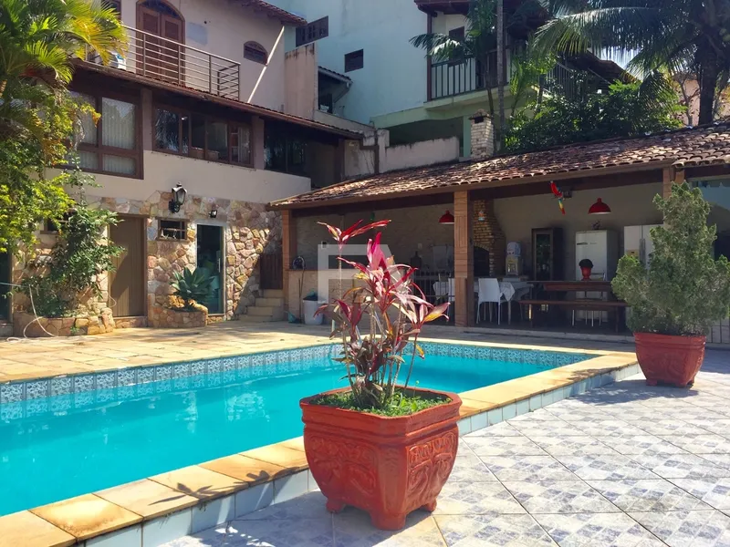 Casa a venda, bairro Jardim Pinheiro, Macaé: 1ª foto da galeria de imagens do imóvel