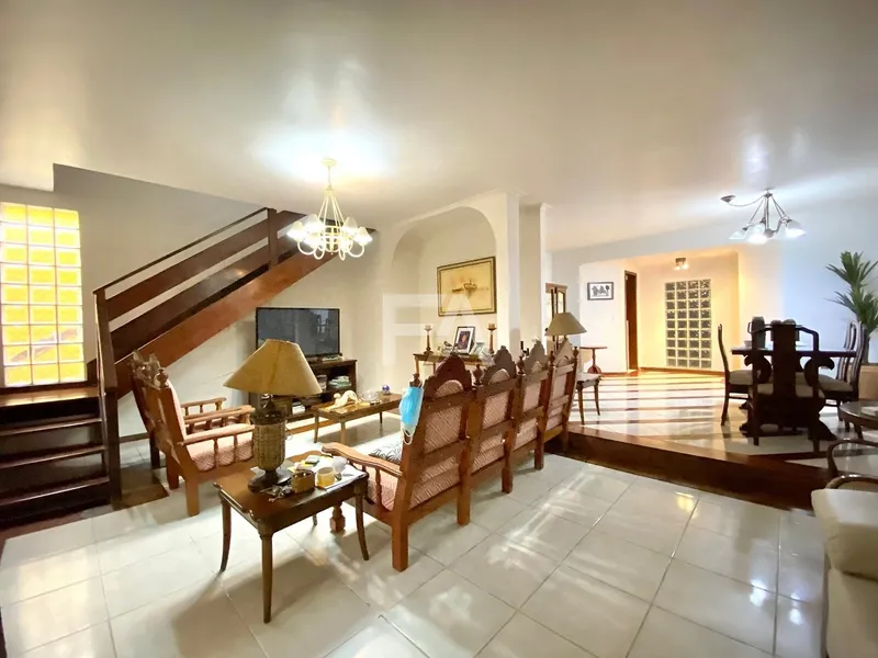 Casa a venda, Bairro Imbetiba, Macaé/RJ: 2ª foto da galeria de imagens do imóvel