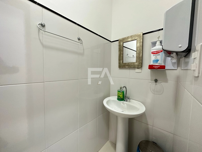 Casa Comercial á venda, Bairro Imbetiba, Macaé/RJ: 10ª foto da galeria de imagens do imóvel