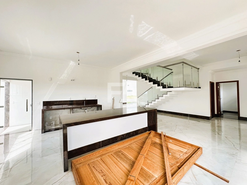 Casa em condomínio à venda, Vale dos Cristais, Macaé/RJ: 5ª foto da galeria de imagens do imóvel