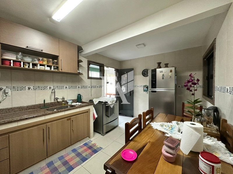 Casa à venda - Bairro Jardim Santo Antônio, Macaé - RJ: 4ª foto da galeria de imagens do imóvel