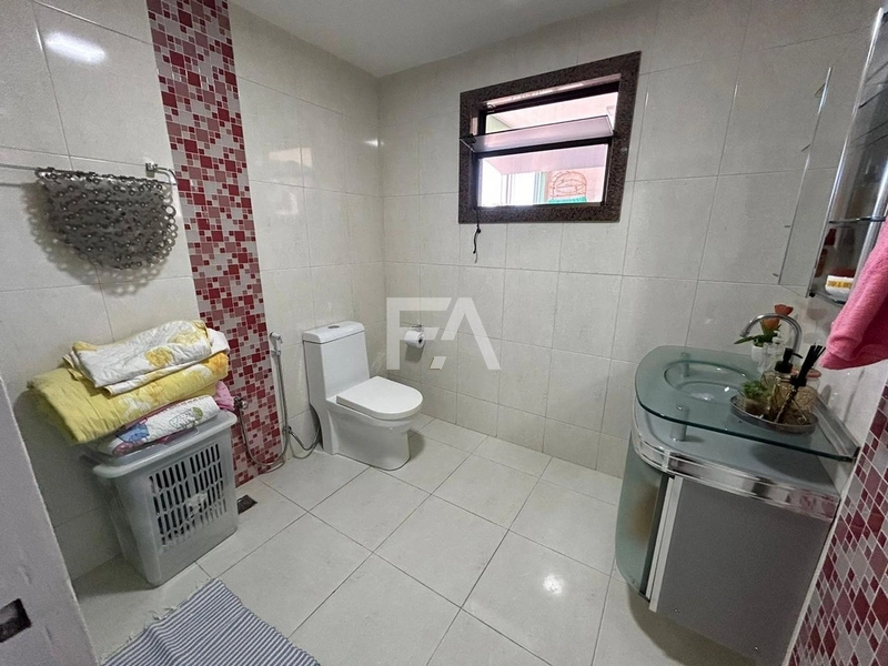 Casa à venda - Bairro Jardim Santo Antônio, Macaé - RJ: 6ª foto da galeria de imagens do imóvel