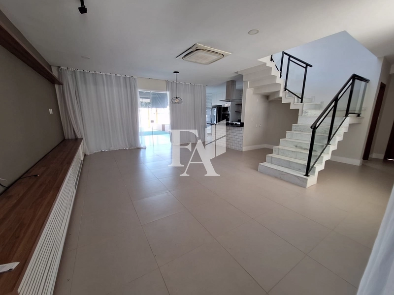 Casa em condomínio à venda, Vale dos Cristais, Macaé/RJ: 3ª foto da galeria de imagens do imóvel