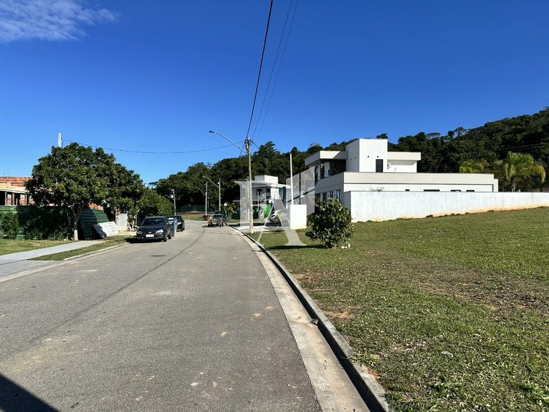 Terreno à venda em condomínio, RIO DAS OSTRAS/RJ: 2ª foto da galeria de imagens do imóvel
