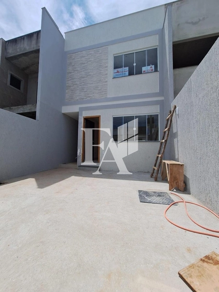 Casa à venda em Macaé/Rj, Vale das Palmeiras: 1ª foto da galeria de imagens do imóvel