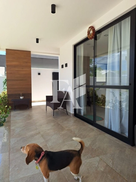 Casa à venda no Vale dos Cristais, Macaé/RJ: 2ª foto da galeria de imagens do imóvel