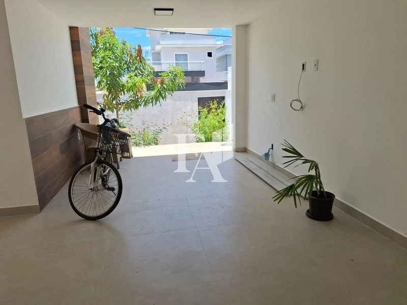 Casa à venda no Vale dos Cristais, Macaé/RJ: 3ª foto da galeria de imagens do imóvel