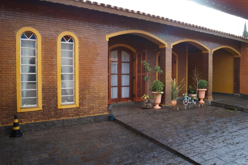 Casa grande no Centro: 3ª foto da galeria de imagens do imóvel