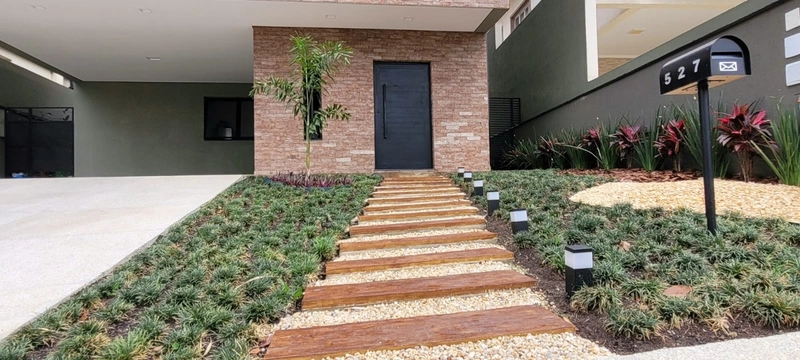 Linda Casa no Villa Real