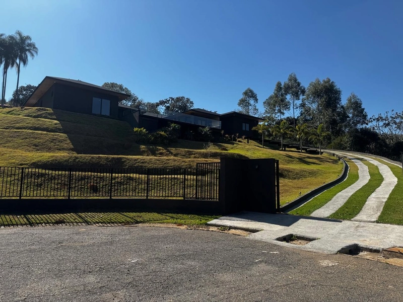 Casa à venda no Condomínio Jardim das Palmeiras Bragança Paulista – SP