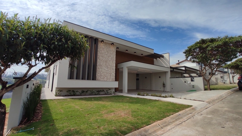 Casa à venda no Condomínio Flamboyan - Bragança Paulista - SP