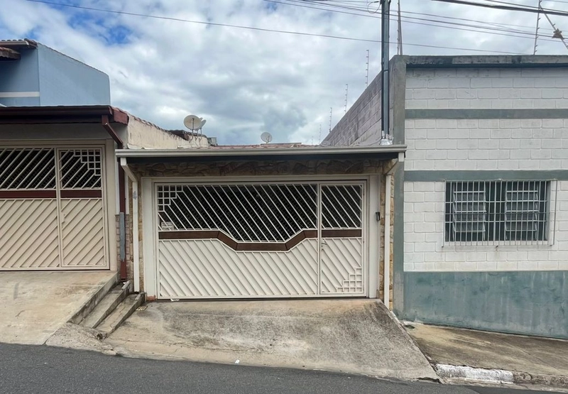 Casa à venda no bairro Vila Aparecida - Bragança Paulista/SP