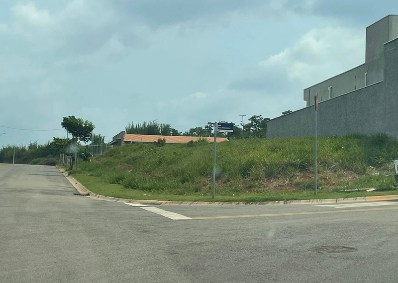 Terreno à venda – Condomínio Ilê de France – Bragança Paulista/SP