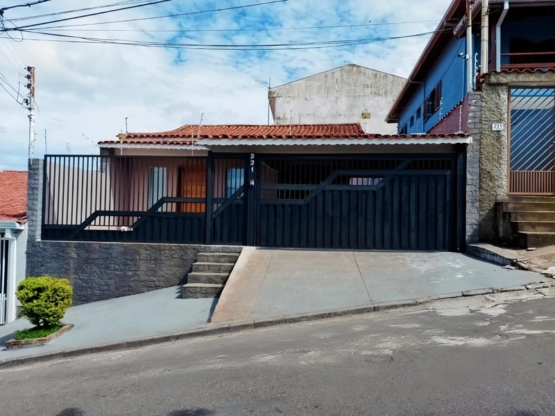 Casa à venda – Jardim das Laranjeiras – Bragança Paulista/SP